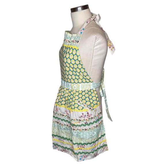 Anthropologie Floral Patchwork Halter Apron Green Yellow Ric Rac Embroidery - Picture 2 of 6